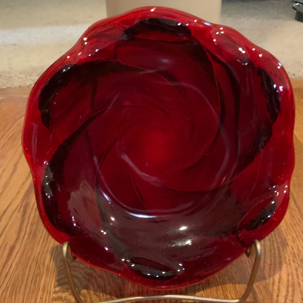 Ash Tray Ruby Red Swirl Textured Bottom Glass Vintage